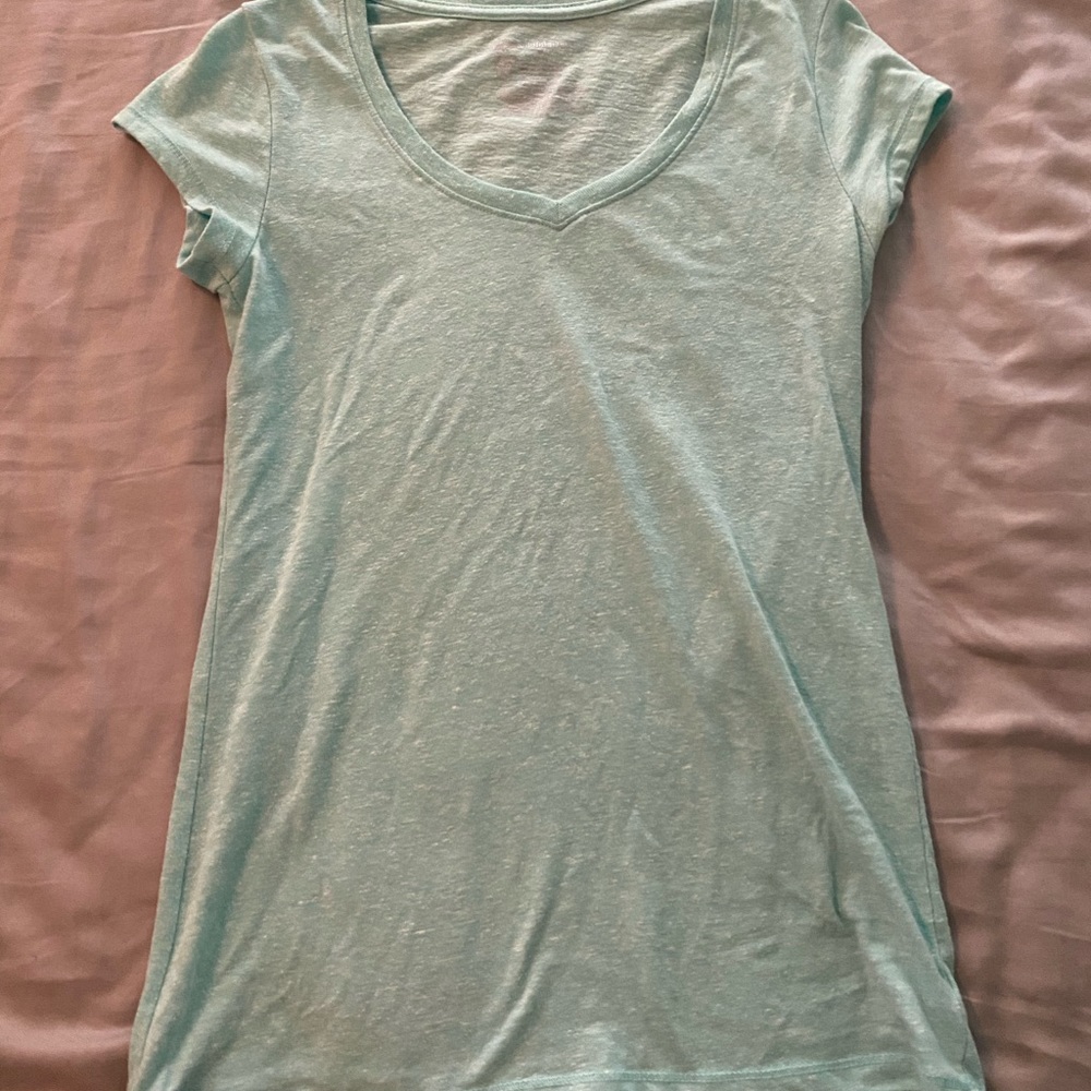 Mint green v neck!